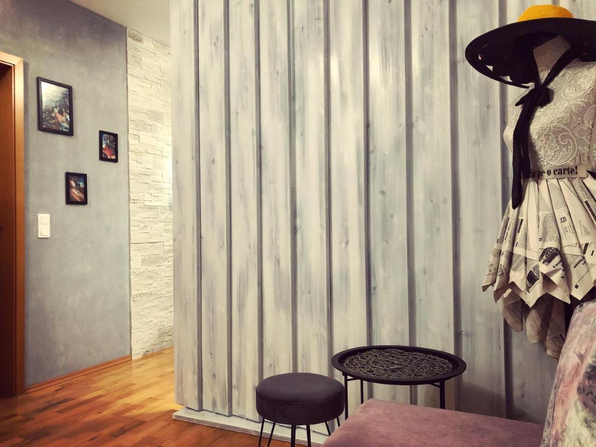 Appartement Modern Studio2 à Braşov Extérieur photo